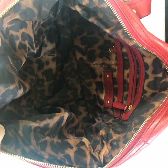 B.Makowsky Red purse - Picture 3 of 8